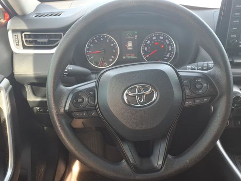 Certified 2022 Toyota RAV4 XLE w/ Convenience Package image 12