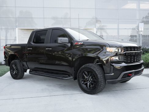 Used 2020 Chevrolet Silverado 1500 Custom Trail Boss AWD/4WD image 4