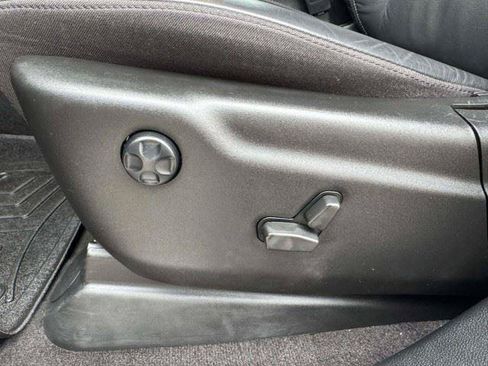 Used 2022 Dodge Durango GT RWD image 23