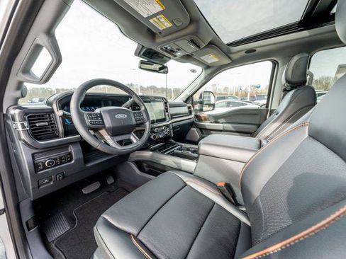 New 2026 Ford F250 Lariat w/ Black Appearance Package image 32