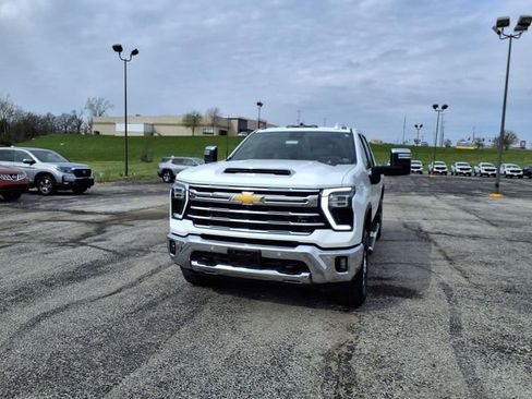 Used 2025 Chevrolet Silverado 3500 LTZ w/ LTZ Convenience Package AWD/4WD image 43