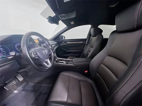 Used 2020 Honda Accord Sport image 16