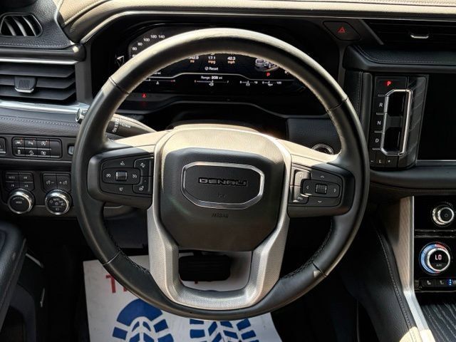 Used 2023 GMC Yukon XL Denali AWD/4WD image 36