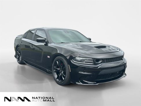 Used 2015 Dodge Charger R/T w/ Premium Group image 7