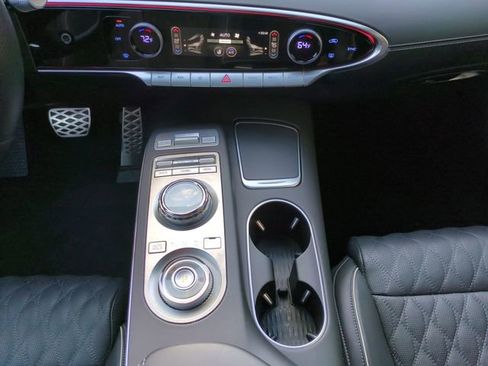 Certified 2025 Genesis GV70 3.5T Sport w/ Sport Advanced Package image 18