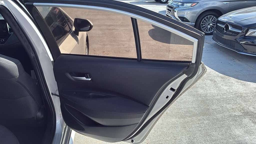 Used 2021 Toyota Corolla LE FWD image 13