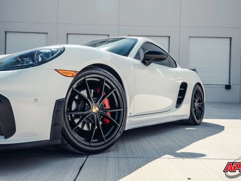 Used 2018 Porsche 718 Cayman GTS RWD image 27