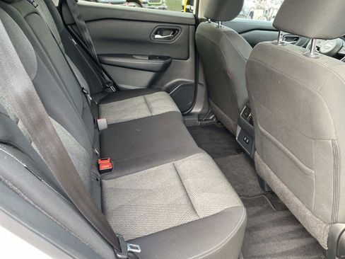 Used 2024 Nissan Rogue SV image 25