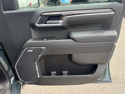 New 2025 Chevrolet Silverado 1500 LTZ w/ LTZ Convenience Package II RWD image 13
