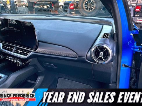 Used 2025 Chevrolet Equinox EV LT image 13