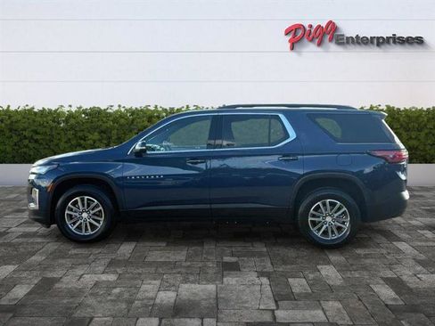 Used 2023 Chevrolet Traverse LT FWD image 3