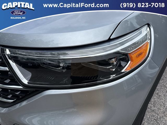Used 2023 Ford Explorer XLT w/ Equipment Group 202A AWD/4WD image 11