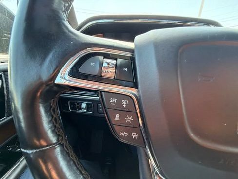 Used 2023 Lincoln Navigator L Reserve w/ Monochromatic Package AWD/4WD image 15