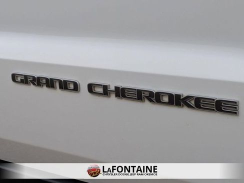 Used 2019 Jeep Grand Cherokee Limited w/ Trailer Tow Group IV image 10