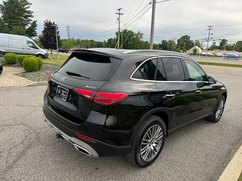 Used 2026 Mercedes-Benz GLC 300 4MATIC image 5