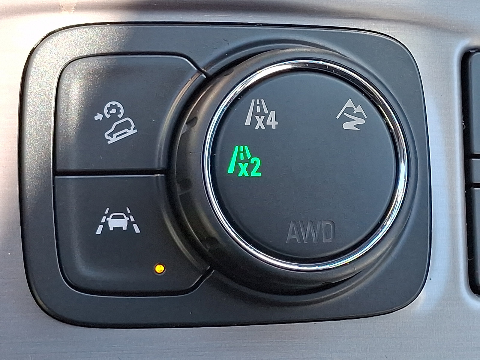 Certified 2023 GMC Terrain AT4 w/ Tech Package AWD/4WD image 24