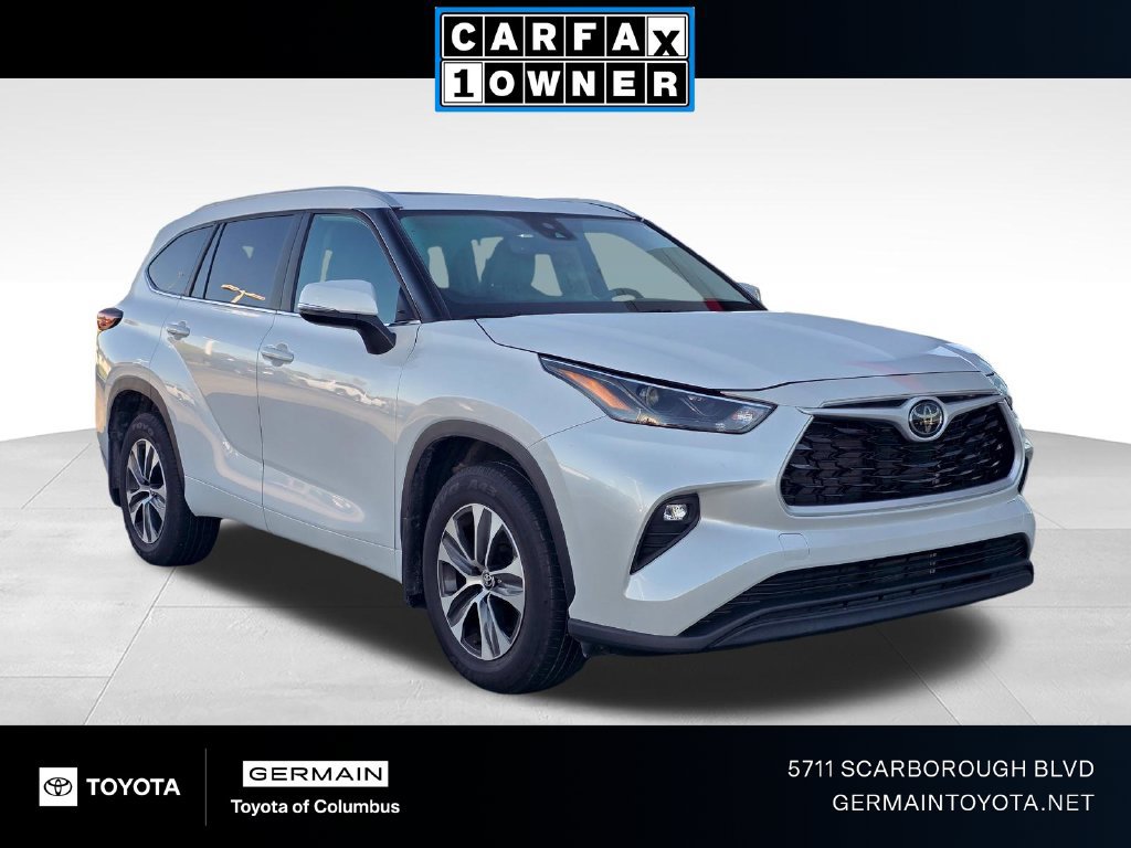 Certified 2025 Toyota Highlander XLE AWD/4WD image 1