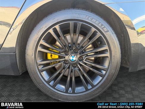 Used 2018 BMW 540i xDrive w/ Premium Package AWD/4WD image 9