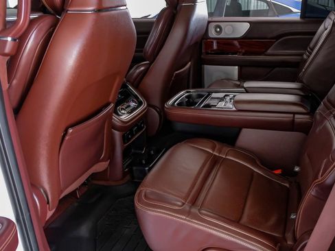 Used 2018 Lincoln Navigator Black Label image 37