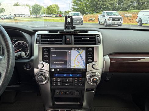 Used 2023 Toyota 4Runner Limited AWD/4WD image 28