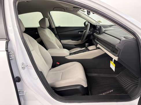 Certified 2024 Honda Accord LX image 29