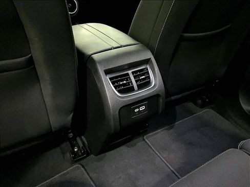 Used 2024 Chevrolet Blazer LT FWD image 25