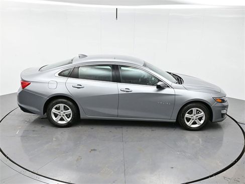Used 2024 Chevrolet Malibu LT image 39