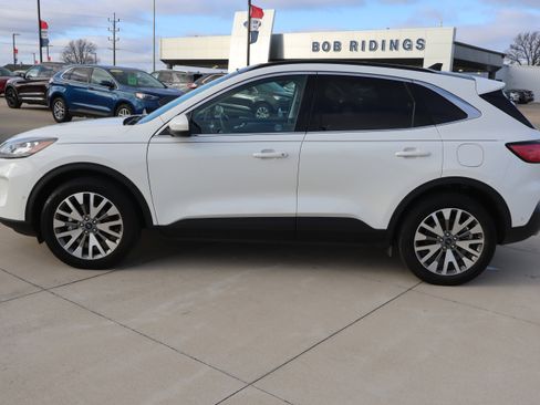 Used 2021 Ford Escape Titanium image 8