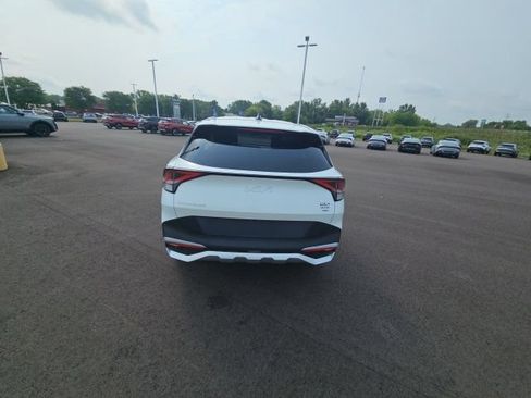 Used 2023 Kia Sportage LX AWD/4WD image 7