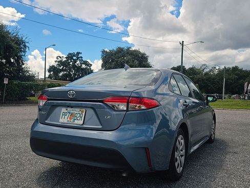 Used 2025 Toyota Corolla LE FWD image 5