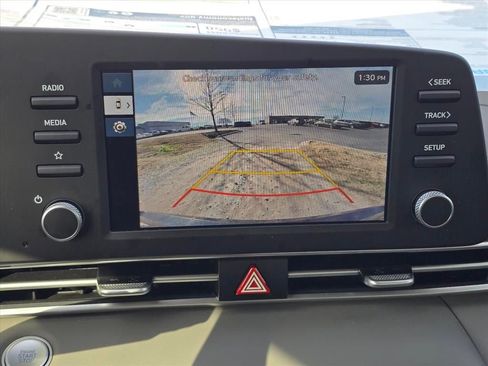 Certified 2025 Hyundai Elantra Hybrid FWD image 19
