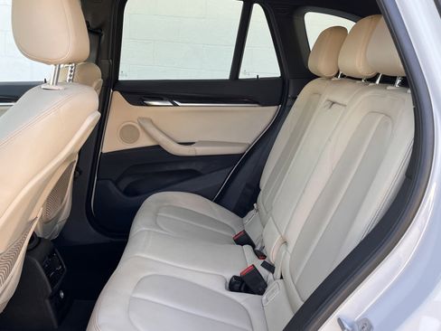 Used 2016 BMW X1 xDrive28i image 12