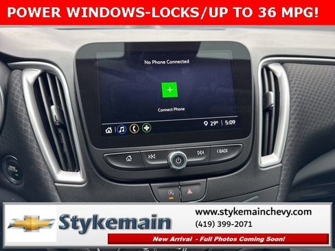 Used 2024 Chevrolet Malibu LS image 28