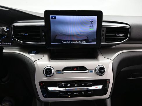 Certified 2023 Ford Explorer XLT w/ Equipment Group 202A image 14