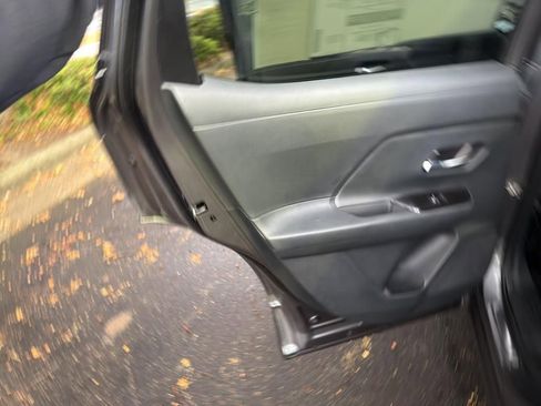 New 2026 Nissan Kicks SR image 31