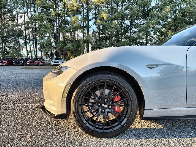 Used 2016 MAZDA MX-5 Miata Club w/ Brembo/BBS Package RWD image 10