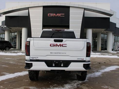 Used 2025 GMC Sierra 2500 AT4 w/ AT4 Premium Plus Package image 5