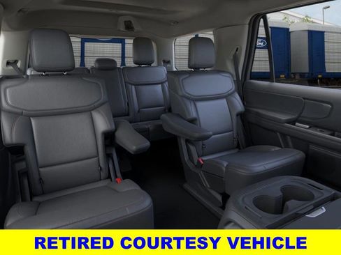 New 2026 Ford Expedition Active RWD image 11