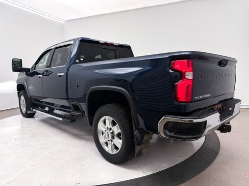 Used 2020 Chevrolet Silverado 2500 LTZ w/ LTZ Premium Package image 14