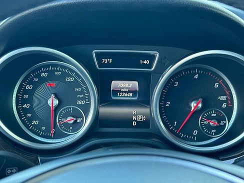 Used 2016 Mercedes-Benz GLE 300d 4MATIC image 32