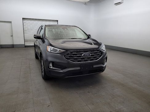 Used 2020 Ford Edge Titanium AWD/4WD image 14