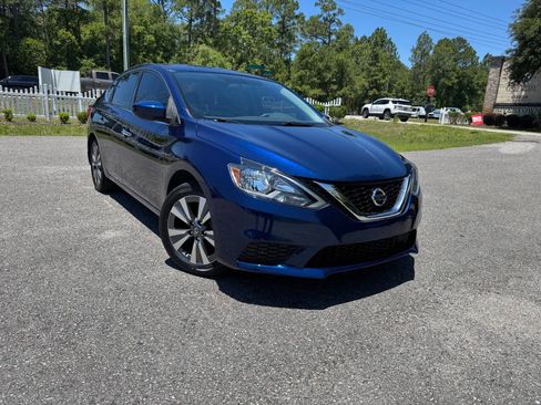 Used 2019 Nissan Sentra SV w/ Special Edition Package FWD image 39