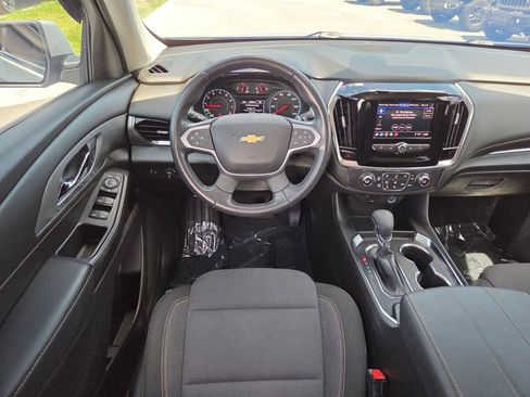 Used 2021 Chevrolet Traverse LT FWD image 22