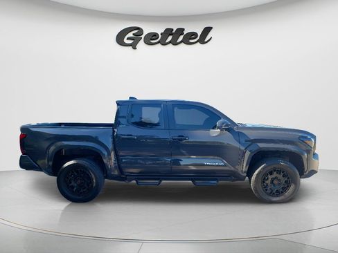 Certified 2025 Toyota Tacoma SR5 AWD/4WD image 4