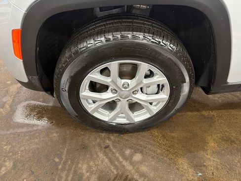 Used 2023 Jeep Grand Cherokee Limited w/ Trailer Tow Prep Group (B) image 28