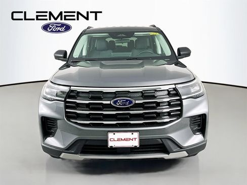 New 2026 Ford Explorer Active AWD/4WD image 2