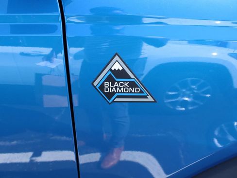 Used 2024 Ford Bronco Black Diamond AWD/4WD image 4