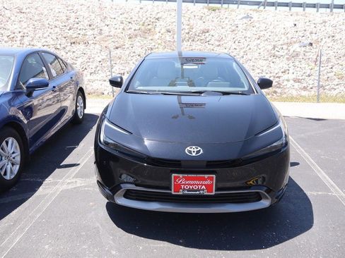 New 2026 Toyota Prius XLE FWD image 3