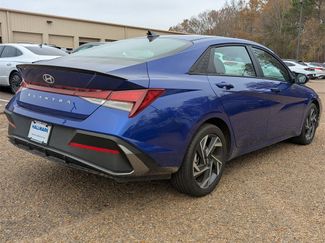 Certified 2025 Hyundai Elantra Sport video 2