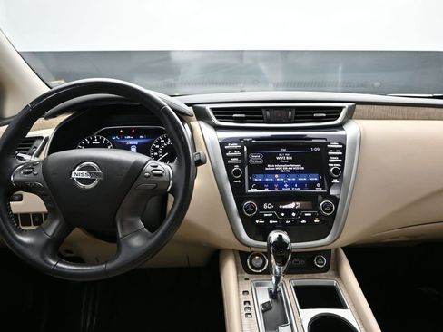 Used 2022 Nissan Murano SV image 19